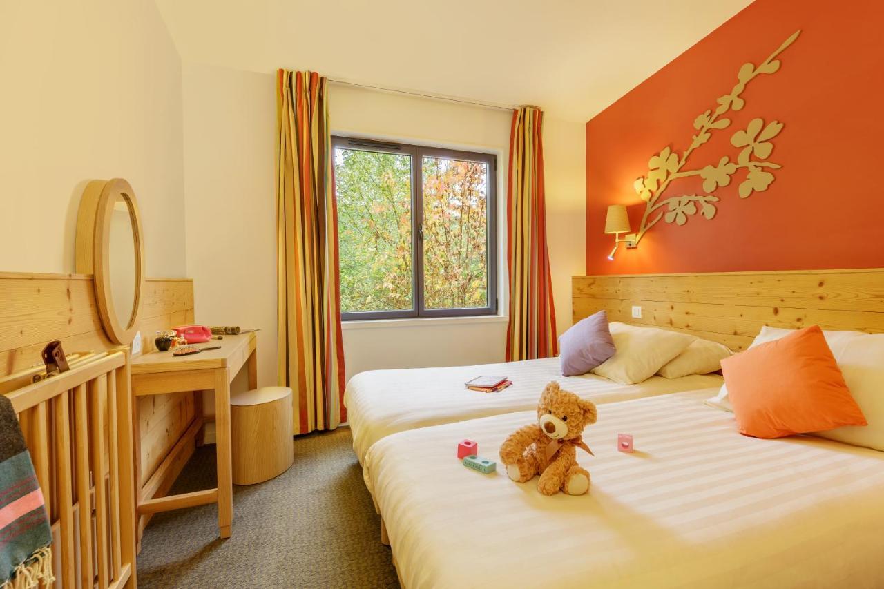 ซ็องทร์ ปาร์ก เล โอต เดอ บรูแยร์ Hotel โชมงต์-ซูร์-ตาร็อนน์ ภายนอก รูปภาพ