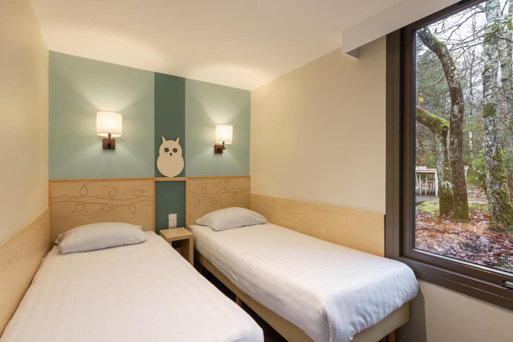 ซ็องทร์ ปาร์ก เล โอต เดอ บรูแยร์ Hotel โชมงต์-ซูร์-ตาร็อนน์ ภายนอก รูปภาพ